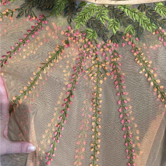 SANA tunic with detailed floral embroidery light pink with tassels - Picture 5 of 7